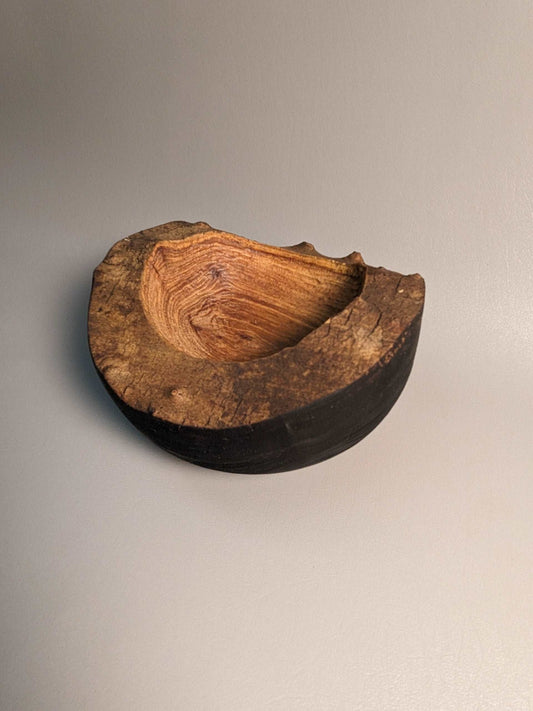 Carved Wide Edge Yakisugi Bowl