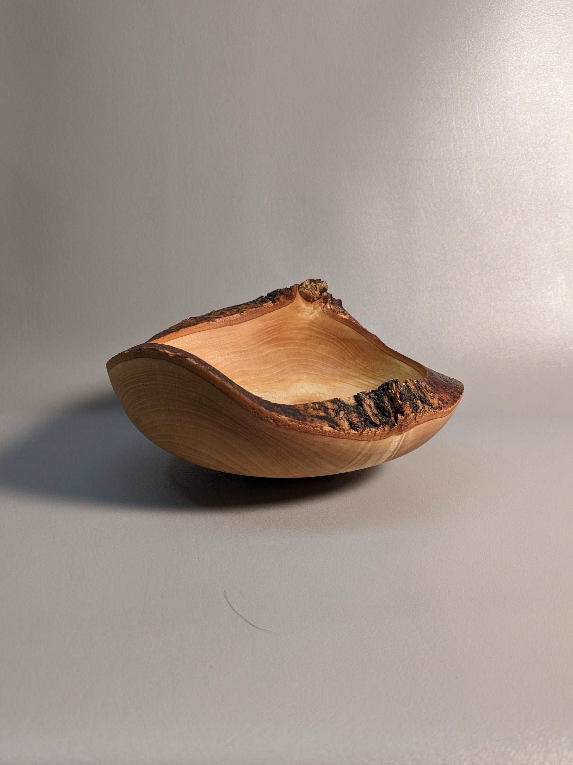 Shallow Live Edge Bowl